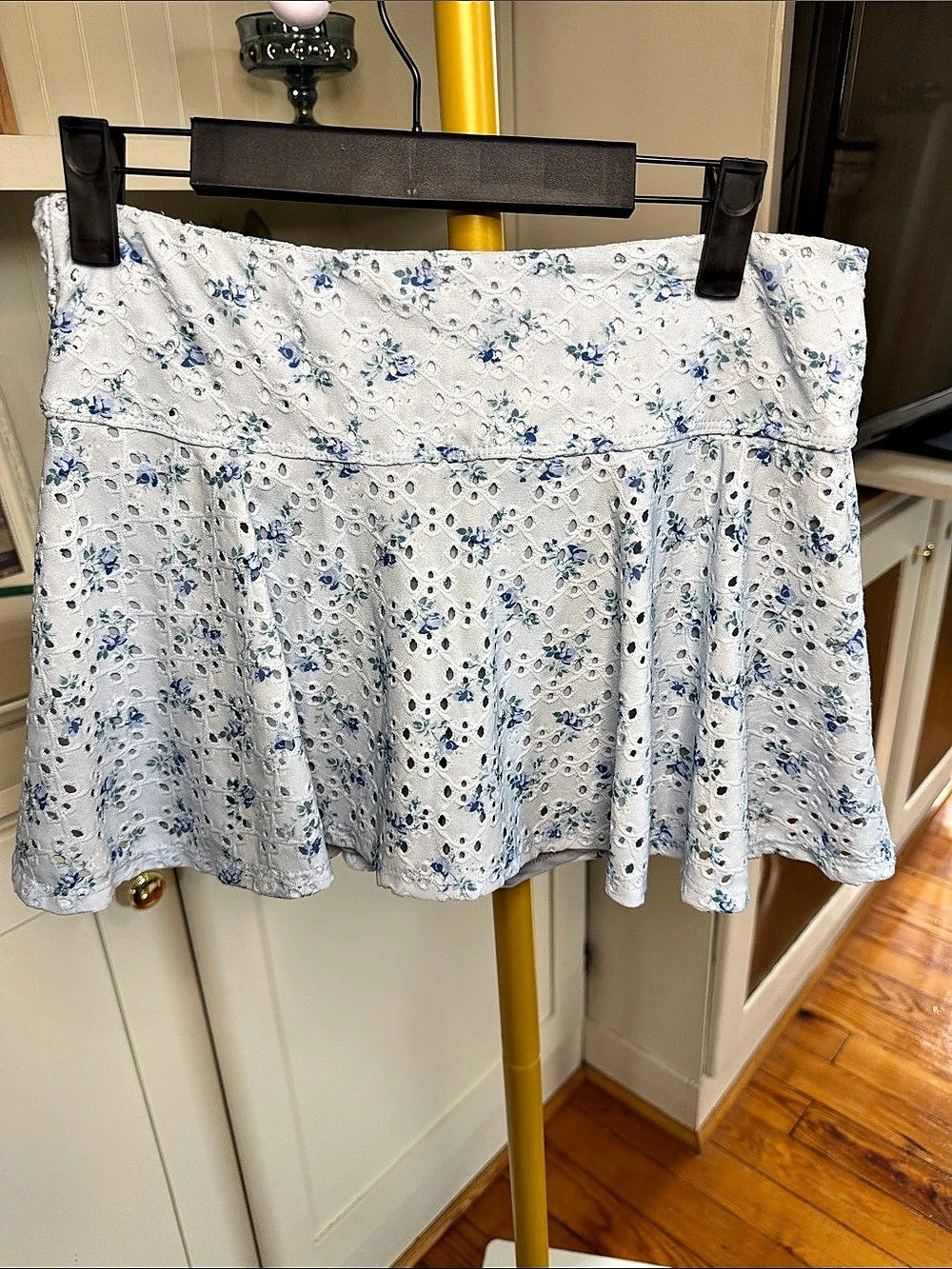 AS Revival Floral Mini Skoetin White & Blue Like New